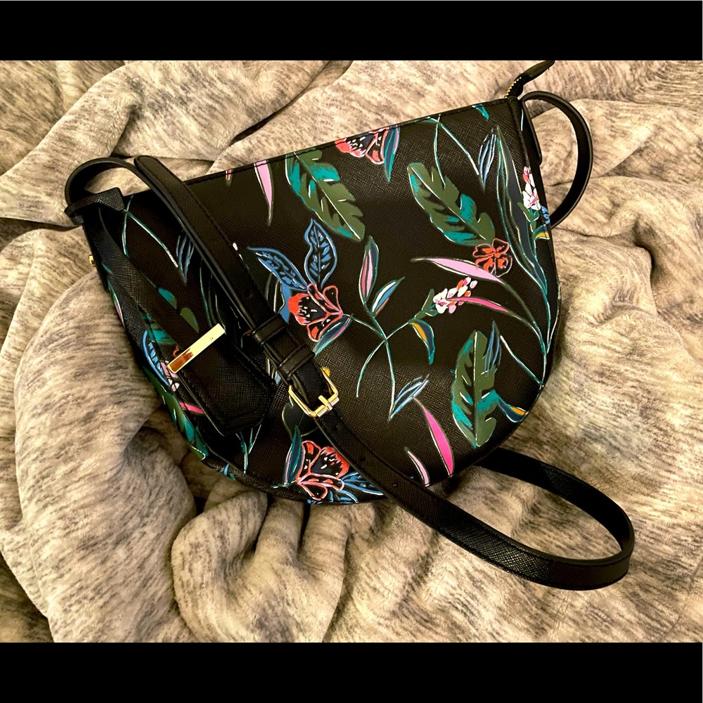 Floral cross body bag!